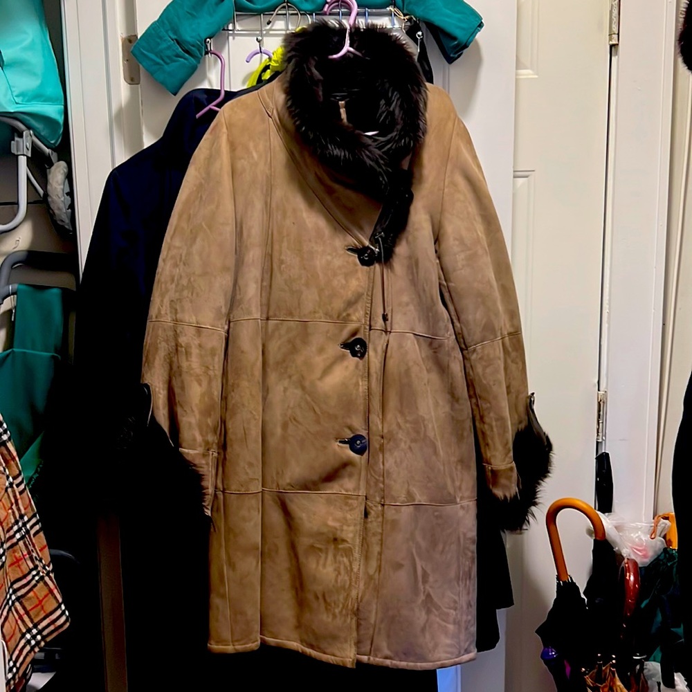 PASHAVENETO shearling Rashado Bicolorie suede cashmere coat. Cement/Dk brown